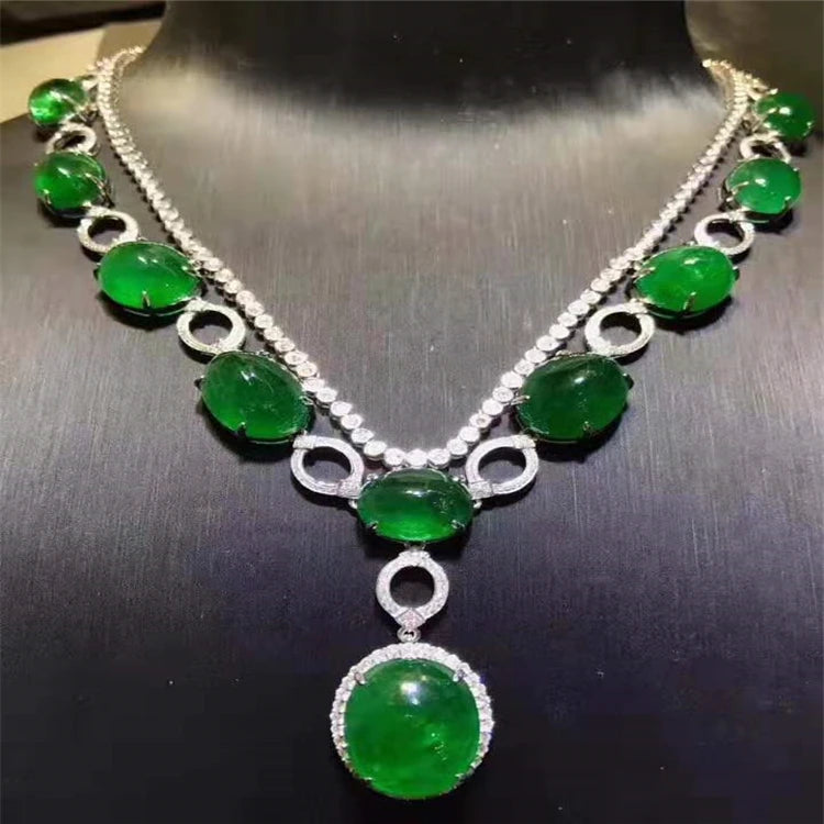 18K Gold Fine Custom Jewelry Luxury Necklace 106.5 Vivid Green Natural Emerald Gem Stone Classic Flower Pattern for Jewellery