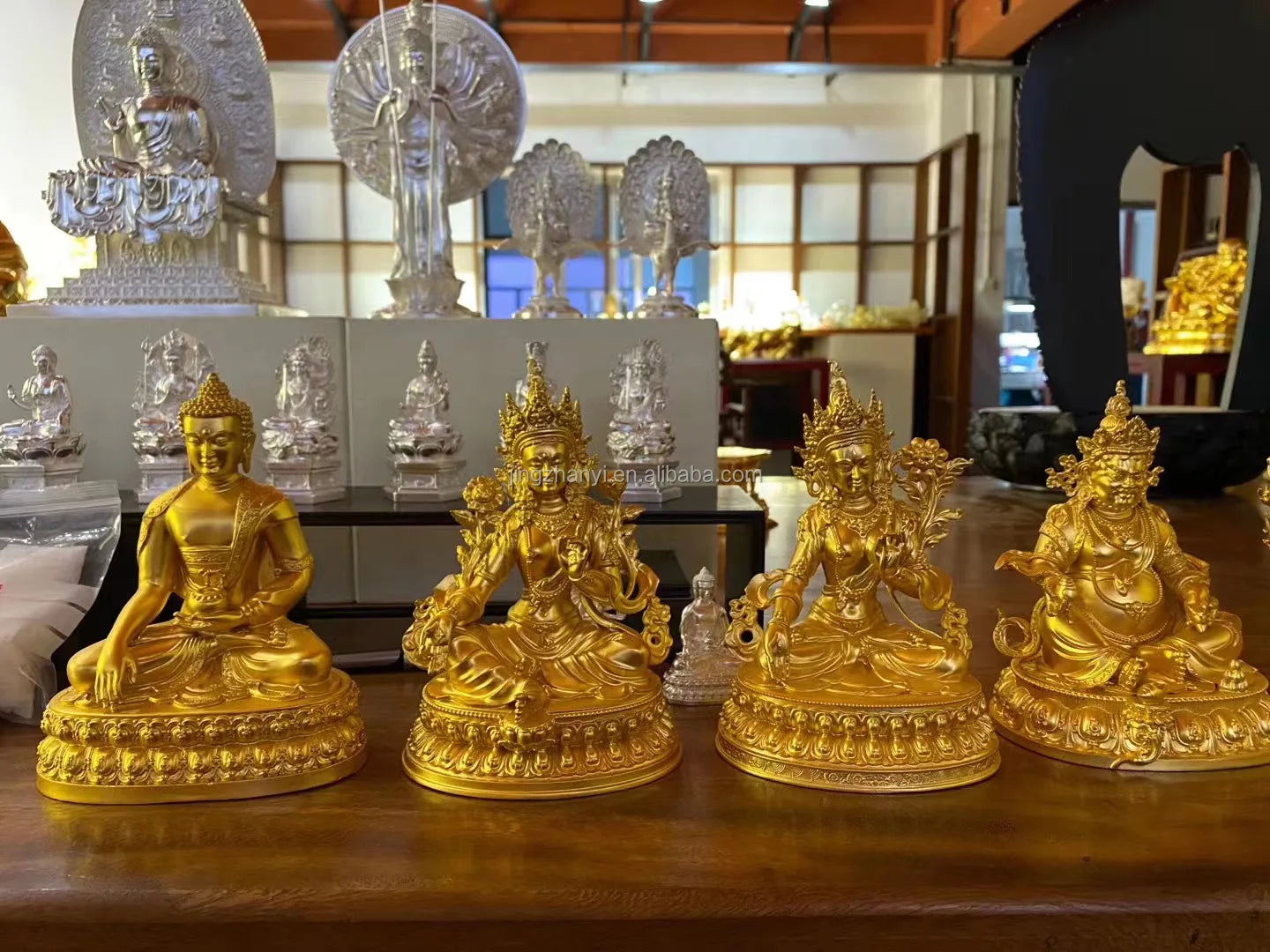 Chinese Sakyamuni Buddha Statue Gold Ornament Design and Customization Buddha Statue Ornament Manufacturing Buddha Statue Mold